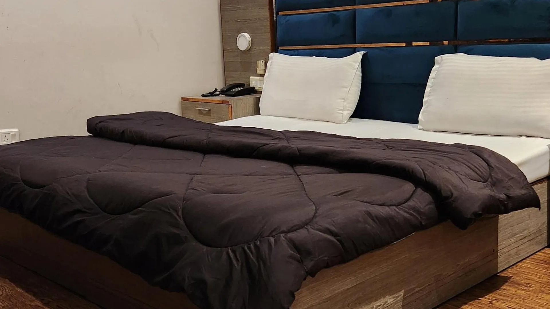 Hotel City Premier - Golf Course Road ,Gurgaon 3*, Gurgaon Hindistan