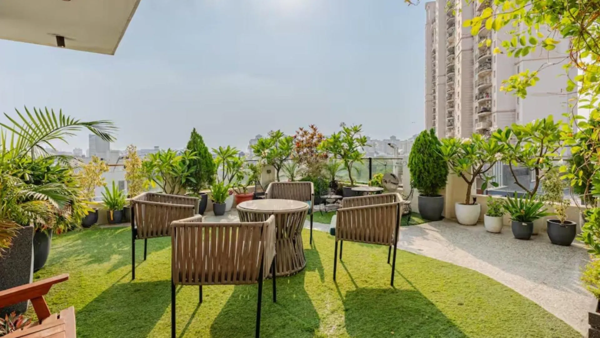 Hotel City Premier - Golf Course Road ,Gurgaon