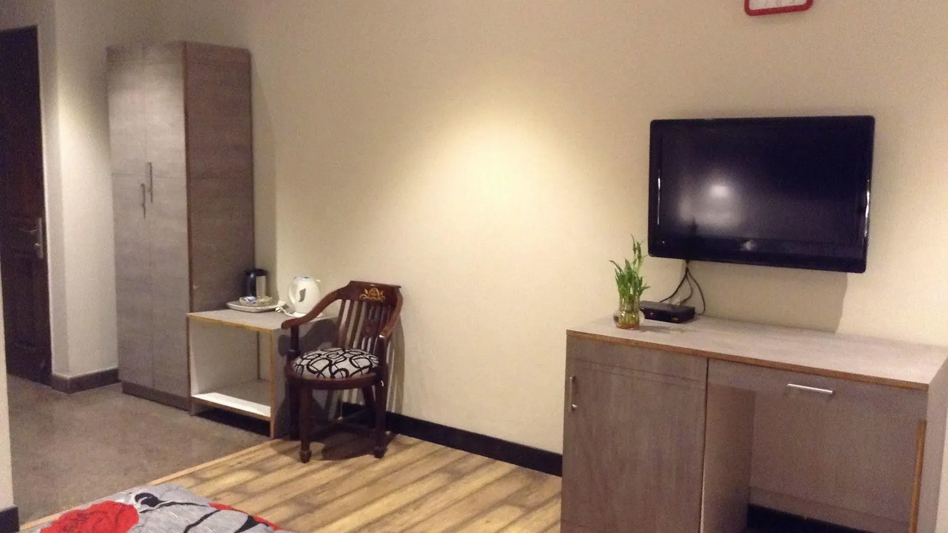 Hotel City Premier - Golf Course Road ,Gurgaon