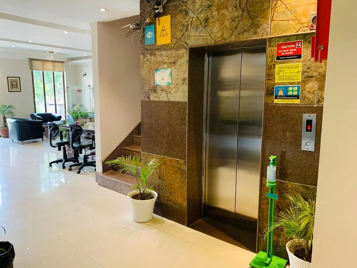 ***  Hotel City Premier - Golf Course Road ,Gurgaon Hindistan