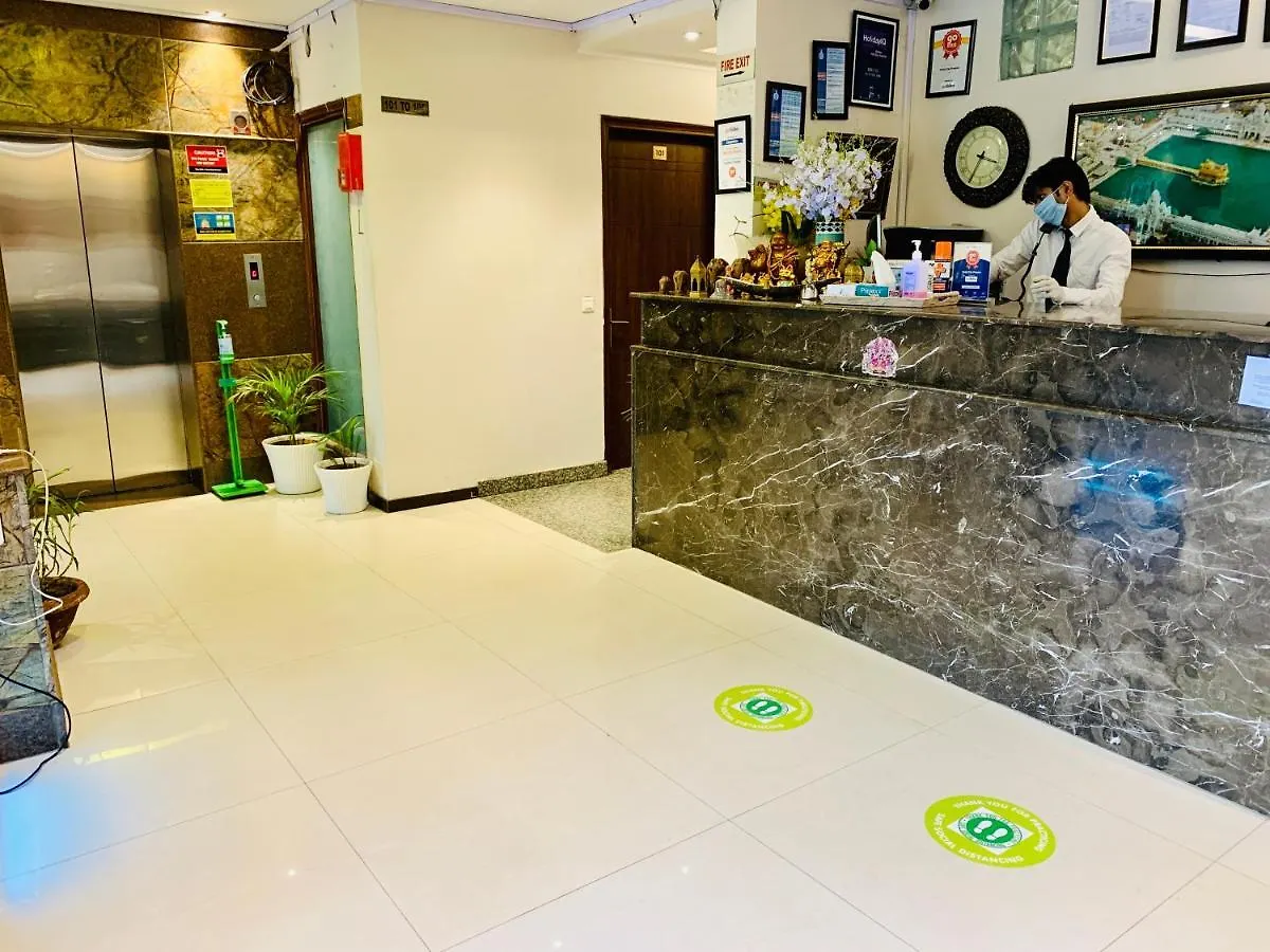Hotel City Premier - Golf Course Road ,Gurgaon 3*, Gurgaon Hindistan