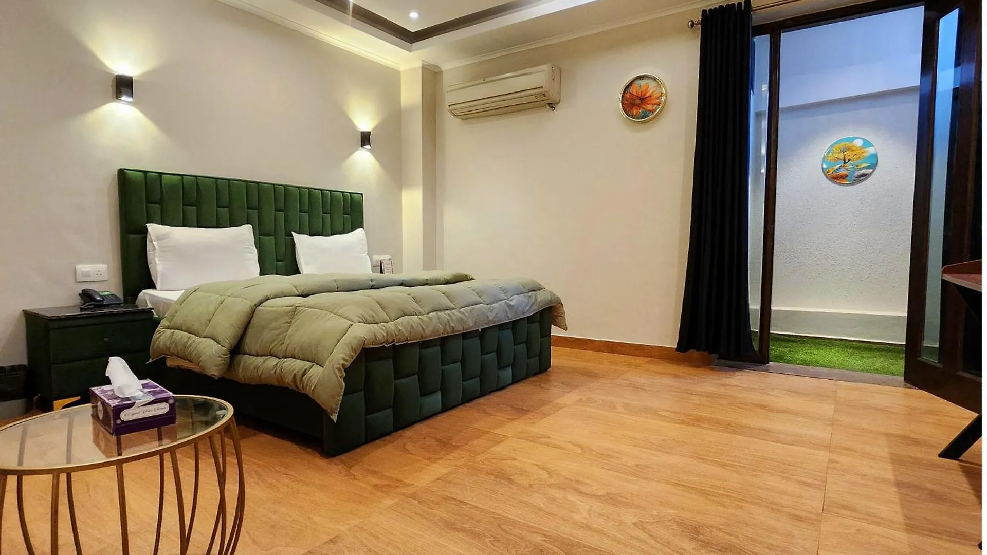 Hotel City Premier - Golf Course Road ,Gurgaon India