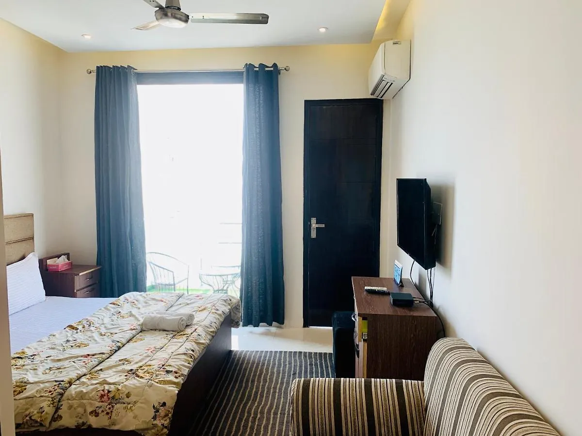 ***  Hotel City Premier - Golf Course Road ,Gurgaon India