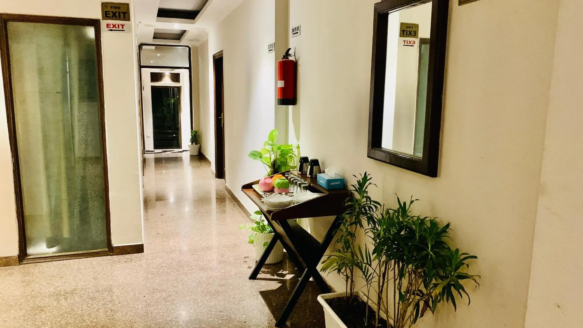 Hotel City Premier - Golf Course Road ,Gurgaon 3*, Gurgaon India