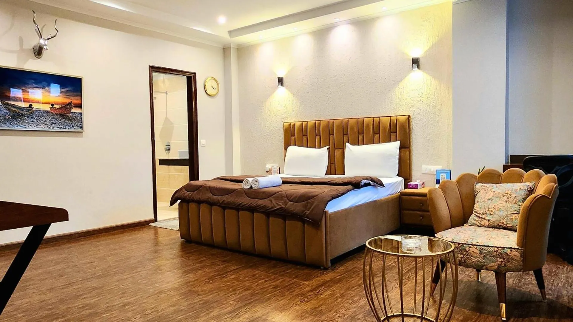 ***  Hotel City Premier - Golf Course Road ,Gurgaon India