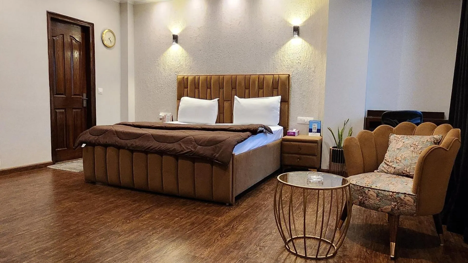 Hotel City Premier - Golf Course Road ,Gurgaon India