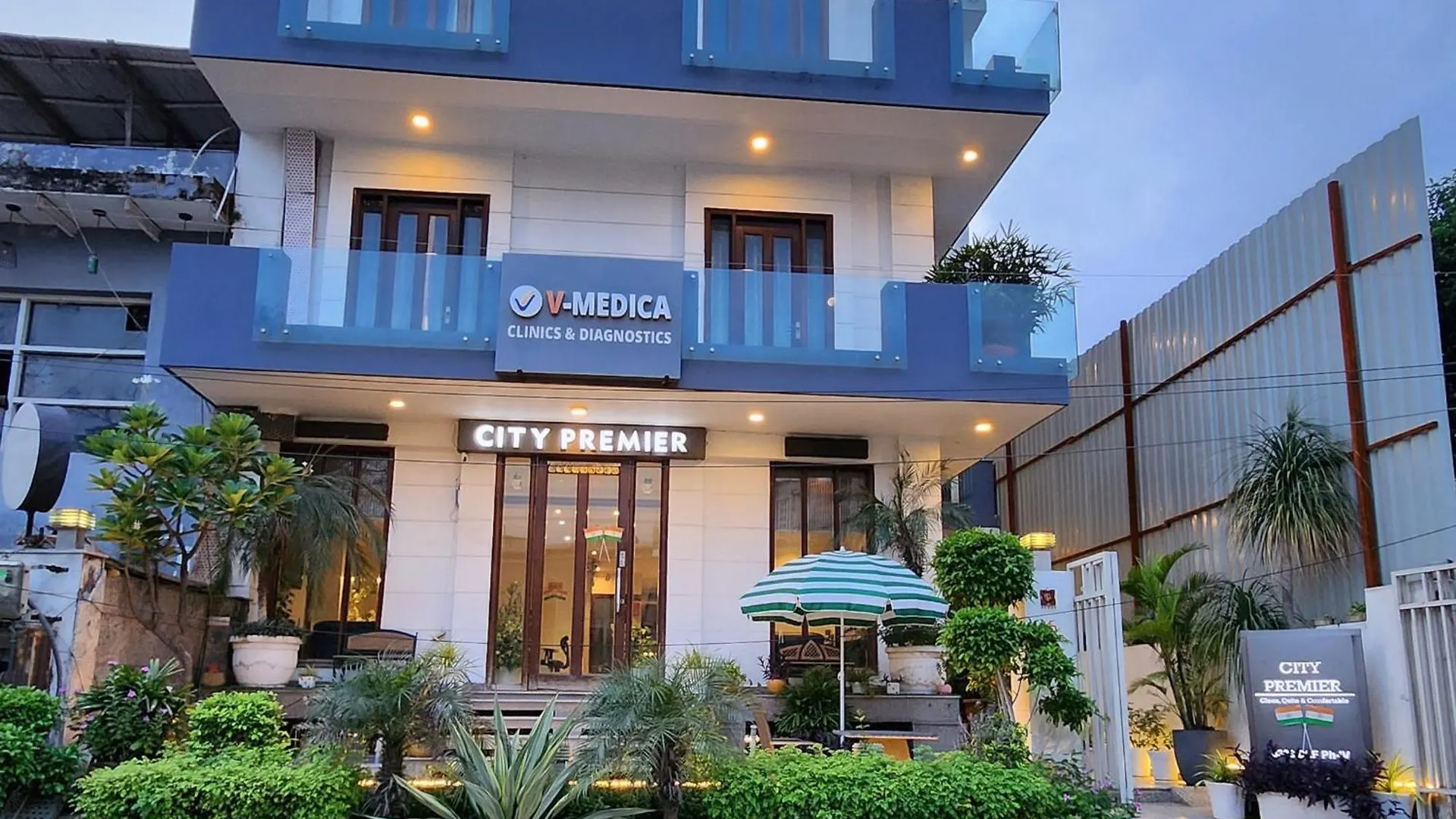 Hotel City Premier - Golf Course Road ,Gurgaon  Gurgaon