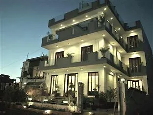 Hotel City Premier - Golf Course Road ,Gurgaon 3*, Gurgaon