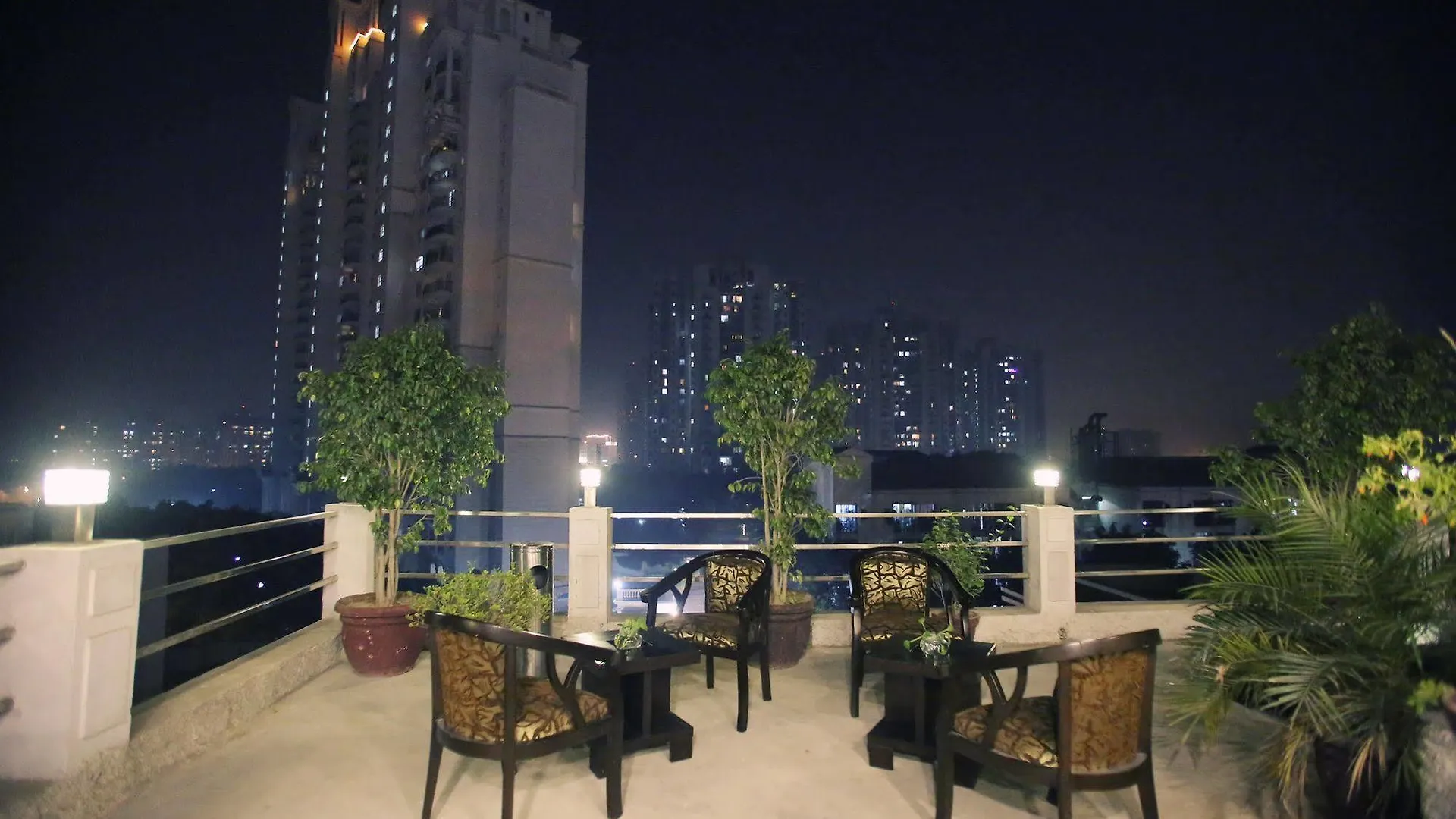 Hotel City Premier - Golf Course Road ,Gurgaon